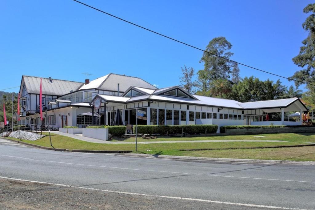 Canungra Hotel Esterno foto